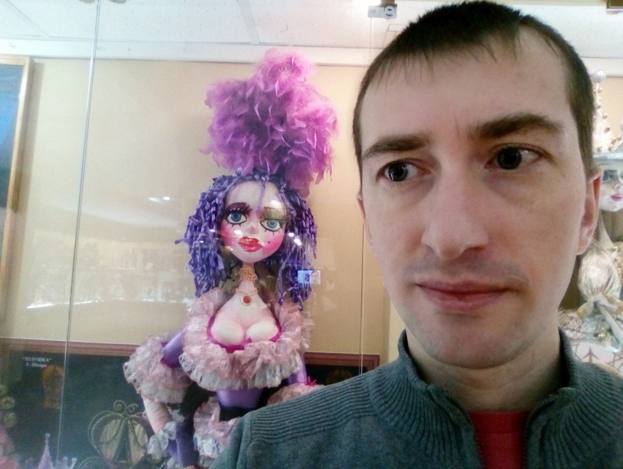 Кукла в музее Новосибирского областного театра кукол